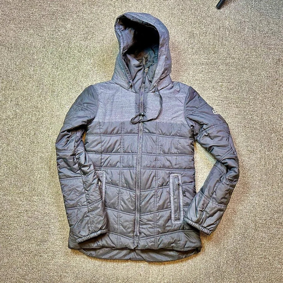 686 Women Uptown Insulator Puffer Snowboarding Jacket Black Grey Size X-Small - Picture 1 of 8